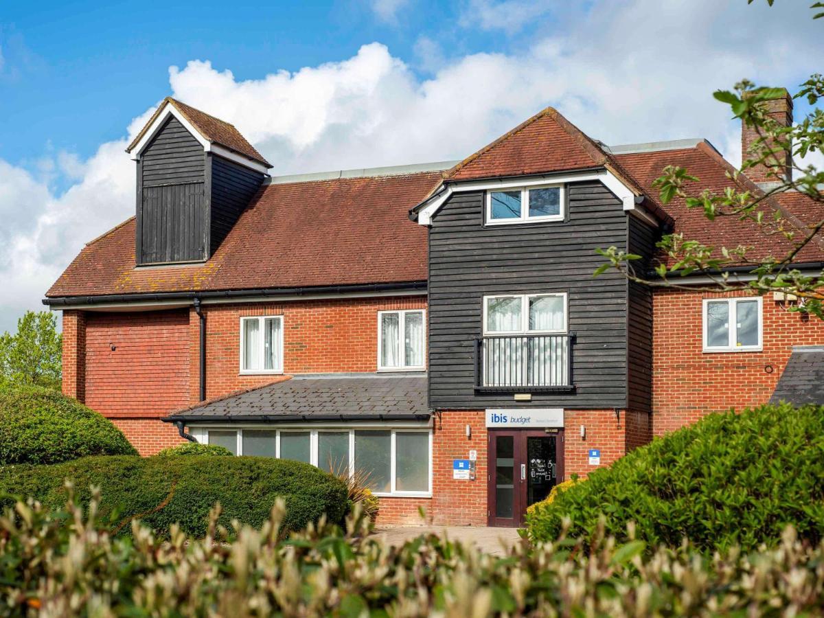 Ibis Budget Stansted Bishops Stortford Birchanger Exterior photo