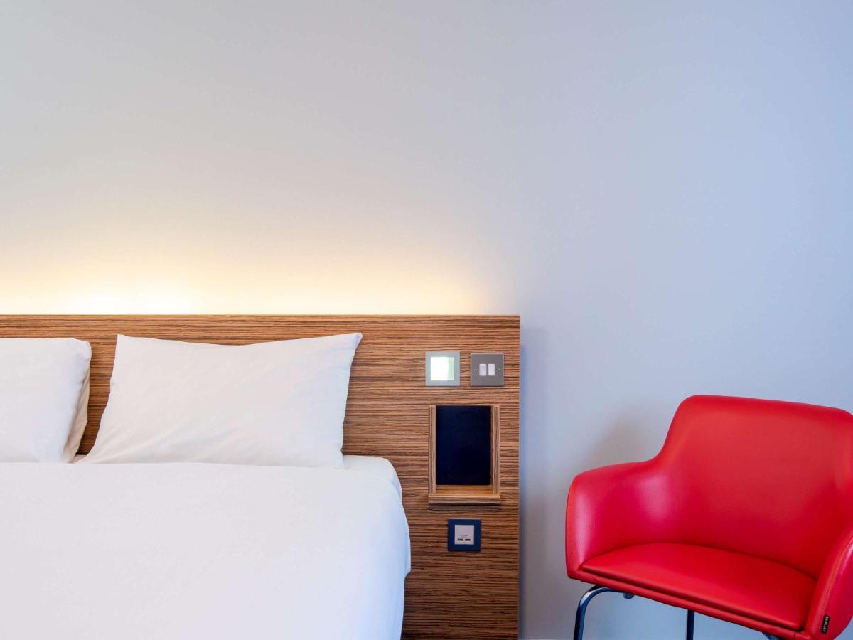 Ibis Budget Stansted Bishops Stortford Birchanger Exterior photo